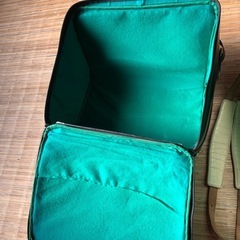 
アコーディオン　楽器　グリーンの画像