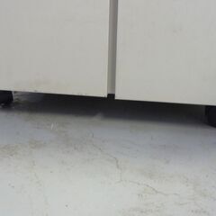 T-083 リサイクル品 業務用プリンター台の画像