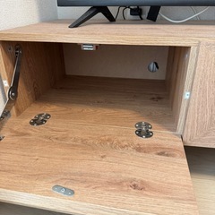 lowya テレビ台　木目　スチール脚　140cm ラタン調TVボードの画像