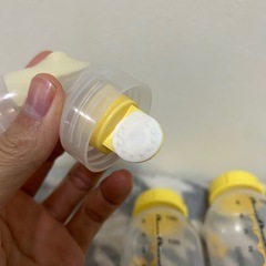 ハーモニー　手動式搾乳機　メデラ 母乳ボトル　150ml3本セットの画像