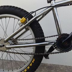 ストリート自転車トライアルＭＯＮＴＹの画像