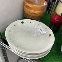 【リユースのサカイ広島石内店】 ジモティ割！！お皿セット/クリ-ニング済み/HG-8443/広島市　雑貨　佐伯区　雑貨　南区　雑貨　西区　雑貨　東区　雑貨　中区　雑貨　安佐南区　雑貨　安佐北区　雑貨　安芸郡　雑貨　　海田町　雑貨			の画像