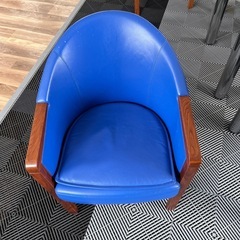 イタリア製ダイニングテーブルセットの画像