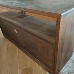 アンティーク台の画像