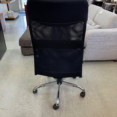 12/25まで店頭商品一部を除き半額クリスマスSALE!!開催中 　K2512-237 オフィスチェア ハイチェア ブラック メッシュ キャスター付き キズ汚れ有りの画像