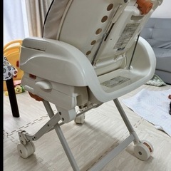 ベビーラック　防水シート(欲しければおさがり服)の画像