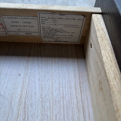 ガラステーブルの画像