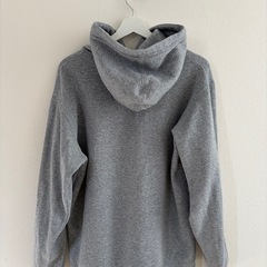 GU パーカーメンズLの画像