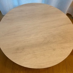 折りたたみ丸テーブルの画像