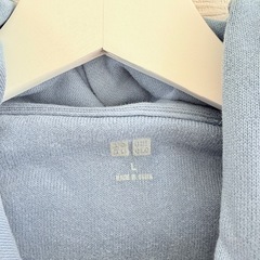 ユニクロパーカーメンズLの画像