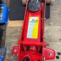 決まりました‼️　3.5トン フロアージャッキの画像