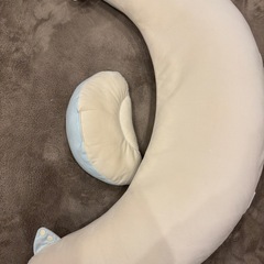 エールべべ 4way授乳クッションの画像