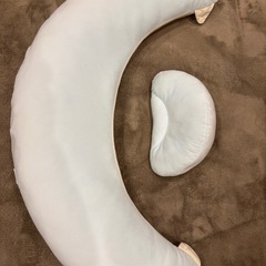 エールべべ 4way授乳クッションの画像