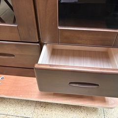 《リユースマン倉敷》 本棚 レトロ風 ガラス扉 の画像