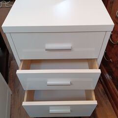 3段チェスト　キャビネット　サイドチェスト　たんす　タンス　木製　ホワイト　白　サイズ（約）幅45×奥29×高70　　■近隣配送無料 買取GO‼　栄和店の画像