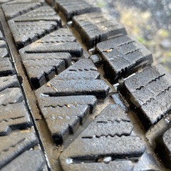 エクストレイルT32 日産純正 ブリヂストン　スタッドレス BLIZZAK 225/65r17 7J +45 PCD114.3の画像