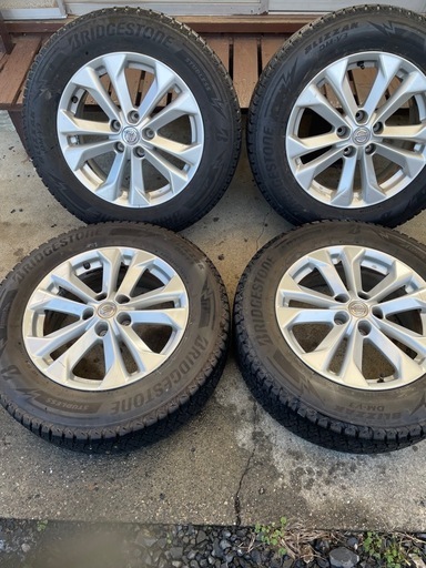 エクストレイルT32 日産純正 ブリヂストンスタッドレス BLIZZAK 225