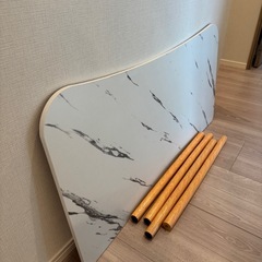 テーブル 大理石柄　木製(訳あり)の画像