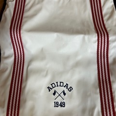 adidasシューズ入れの画像