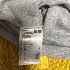 セット購入限定！ユニクロUNIQLOグレー 七分袖Tシャツ Sサイズ ロンTの画像