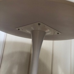 美品テーブル×ホワイトの画像