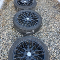 19インチ　タイヤ付きアルミホイールの画像