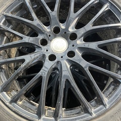 19インチ　タイヤ付きアルミホイールの画像