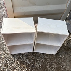 2段カラーボックス2つの画像