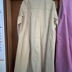 シャツワンピース　ベージュ　ポケット付きの画像