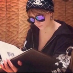 CHANEL パーカー 宇宙飛行士 G-DRAGON着用 17aw CHANEL  /  サイズ : Mの画像