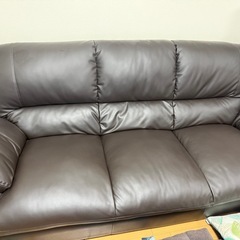 ニトリ　傷・汚れに強い 3人掛けソファ 合皮タイプ (ビット3KD Nシールド DBR)の画像