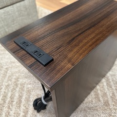 ルーターコンセントの目隠し台の画像