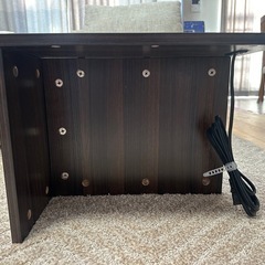 ルーターコンセントの目隠し台の画像