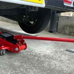 油圧フロアジャッキの画像