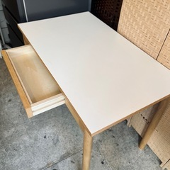 《売約済》【７万円】IDEE STILT DESK イデー スティルト デスク デスク ワークデスク パソコンデスク PCデスク 学習机 作業机 書斎デスク 木製デスク スチール脚 モダンデスク シンプルデザイン 北欧インテリア IDEE desk STILT desk work desk computer desk modern furniture　無印　MUJIの画像