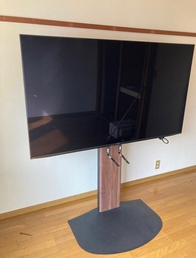 65インチの液晶テレビ