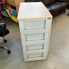 12/25まで店頭商品一部を除き半額クリスマスSALE!!開催中 サ2512-239 ミッキーマウスデザイン チェスト 4段 ベージュ ホワイト キズ汚れ有りの画像