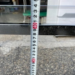 ガラステーブルの画像