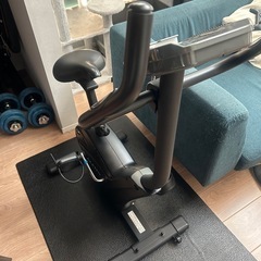 【訳あり】エアロバイク　床マット付き　の画像