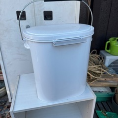 ミシン　ゴミ箱　　三段の画像