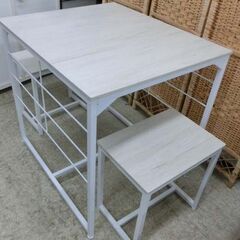 ダイニングセット 2人用 コンパクト 白木調 ニトリ 食卓3点セット ホワイトウォッシュ 省スペース シンプル 椅子 テーブル 札幌市 西野店の画像