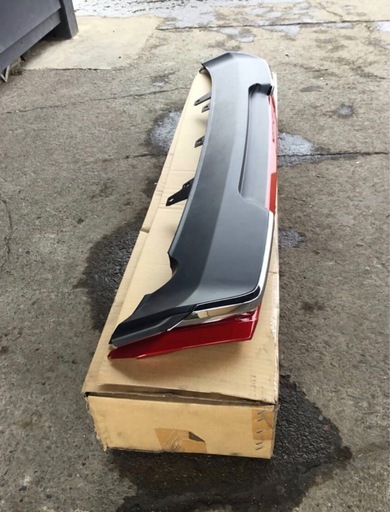 285△ v ② 岐阜発/ 未使用品/ ホンダ/ VEZEL/ リアロアーガーニッシュ/ 08F24-3MO-020A/ エアロバンパ