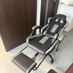 ゲーミングチェアの画像