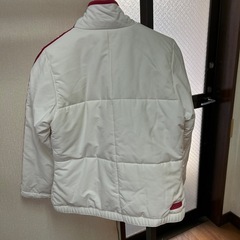 adidas ブルゾンの画像