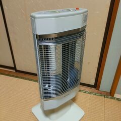 ダイキン　遠赤外線暖房機　ERFT11KSの画像