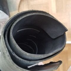 【お取引中】皮革ハギレ　差し上げます。取りに来て頂ける方の画像