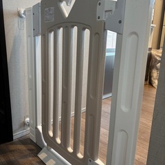 【完売品】楽天高評価　定価1万　ベビーゲート　ベージュ　美品の画像