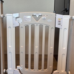 【完売品】楽天高評価　定価1万　ベビーゲート　ベージュ　美品の画像