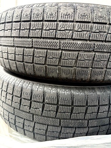 スタッドレスタイヤ 175/65R15 84Q 18年製