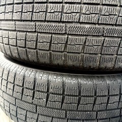 スタッドレスタイヤ 175/65R15 84Q 18年製の画像